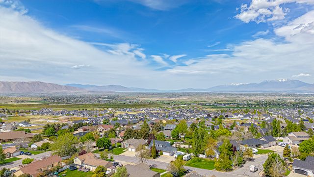 29 W MAGELLAN LN, Elk Ridge, UT 84651