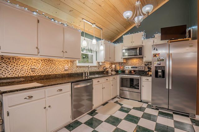 394 Stanley Drive, Ringgold, GA 30736