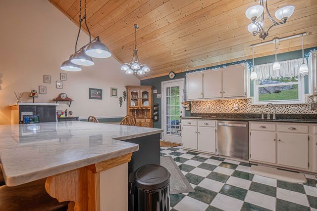 394 Stanley Drive, Ringgold, GA 30736