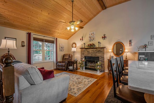 394 Stanley Drive, Ringgold, GA 30736