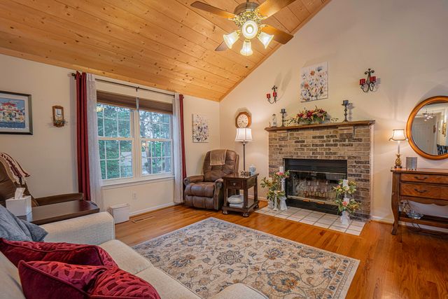 394 Stanley Drive, Ringgold, GA 30736
