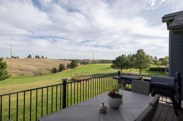 5318 BETHPAGE DR, Rapid City, SD 57702