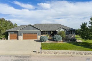 5318 BETHPAGE DR, Rapid City, SD 57702