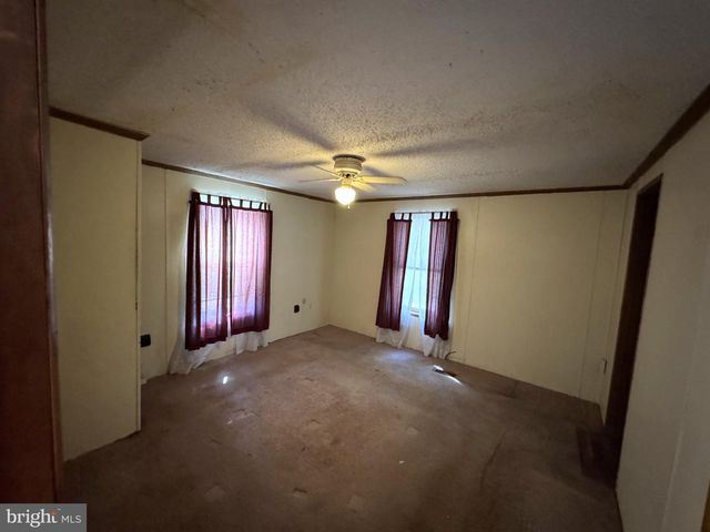 963 BRIDGE WAY, Quakertown, PA 18951
