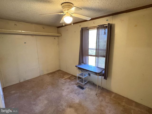 963 BRIDGE WAY, Quakertown, PA 18951