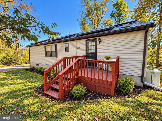 963 BRIDGE WAY, Quakertown, PA 18951