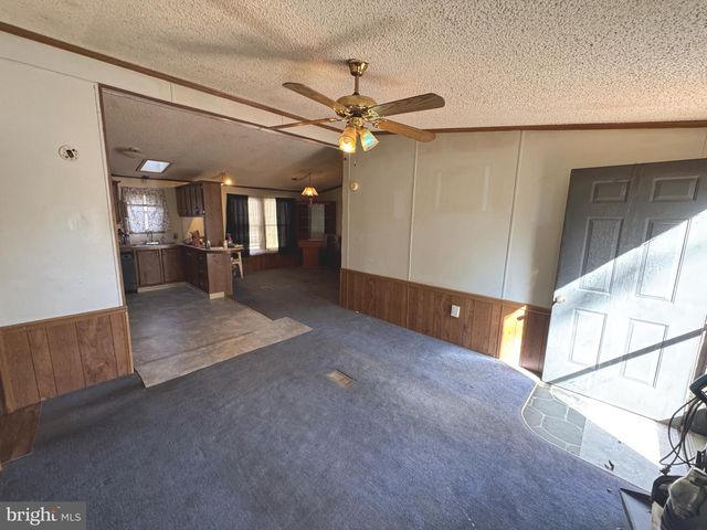 963 BRIDGE WAY, Quakertown, PA 18951
