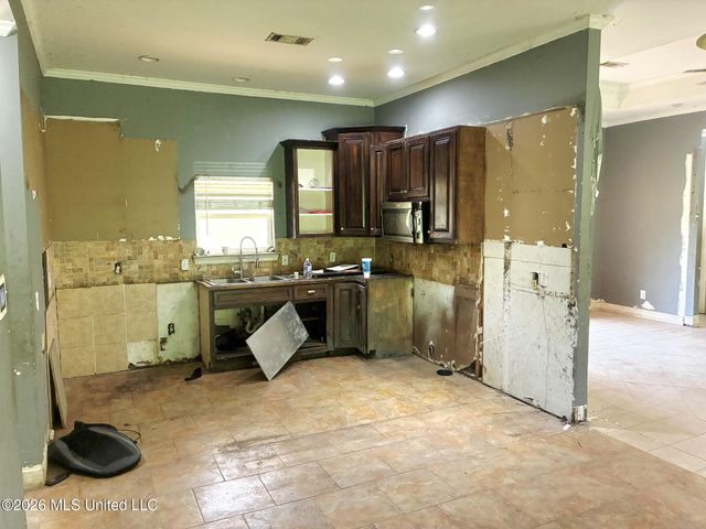 23220 Red Bluff Road, Moss Point, MS 39562