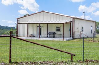 1371 Private Road 2051, Giddings, TX 78942