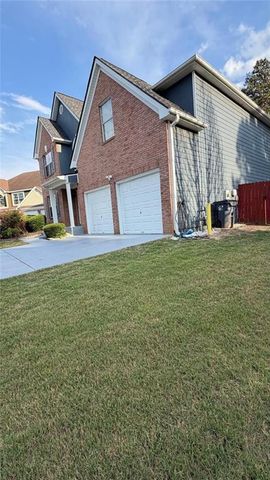 1800 Tuftstown Court, Snellville, GA 30078