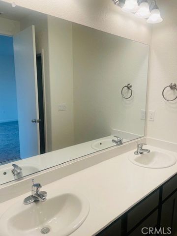 134 Squaw Valley Dr., Merced, CA 95341