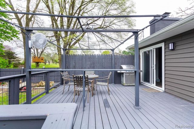 1337 Haines Road, Lapeer, MI 48446