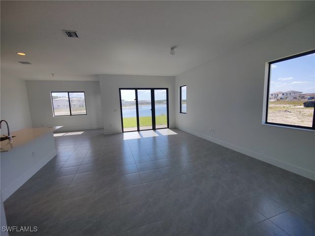 5671 Argento DR, Ave Maria, FL 34142