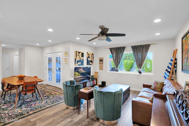 1612 W OCOTILLO Road, Phoenix, AZ 85015