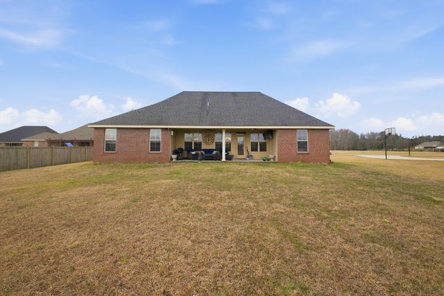 15 Stonemore Rd., Petal, MS 39465