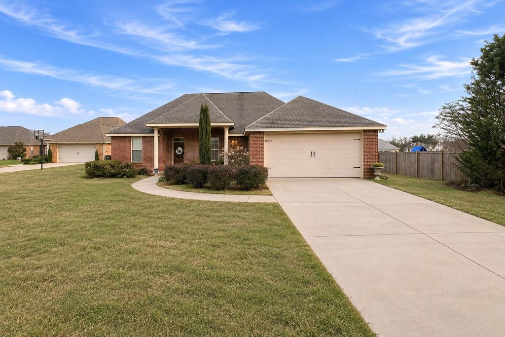 15 Stonemore Rd., Petal, MS 39465