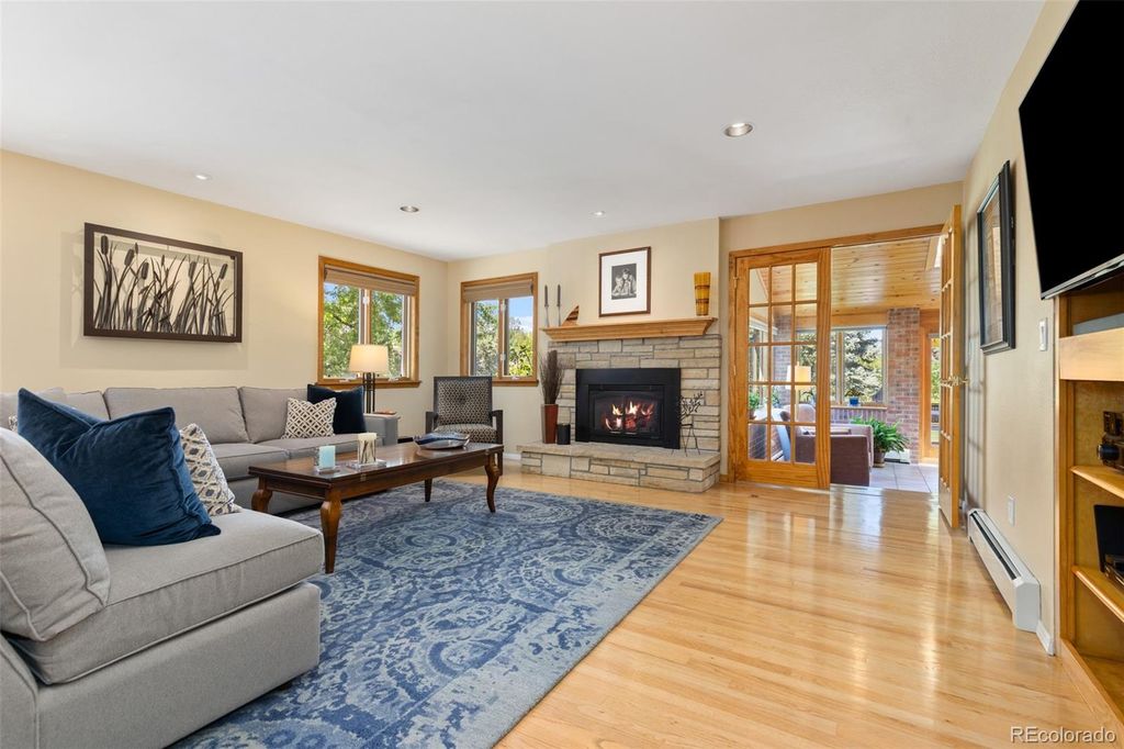 Image 15 of property listing at 9931 E Ida Place, Greenwood Village, CO 80111