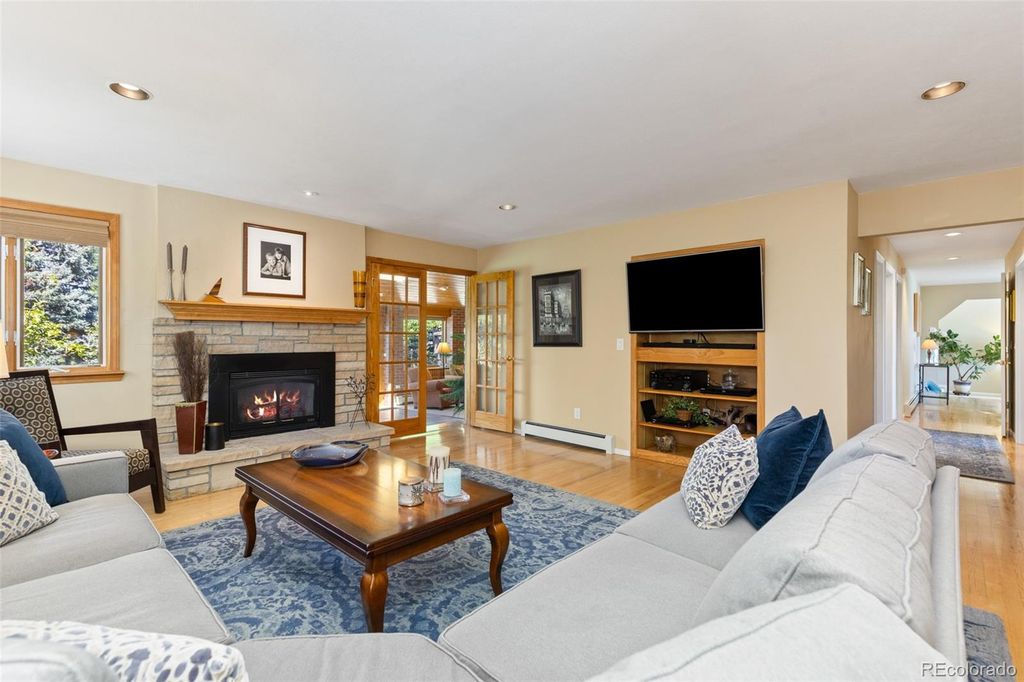 Image 16 of property listing at 9931 E Ida Place, Greenwood Village, CO 80111