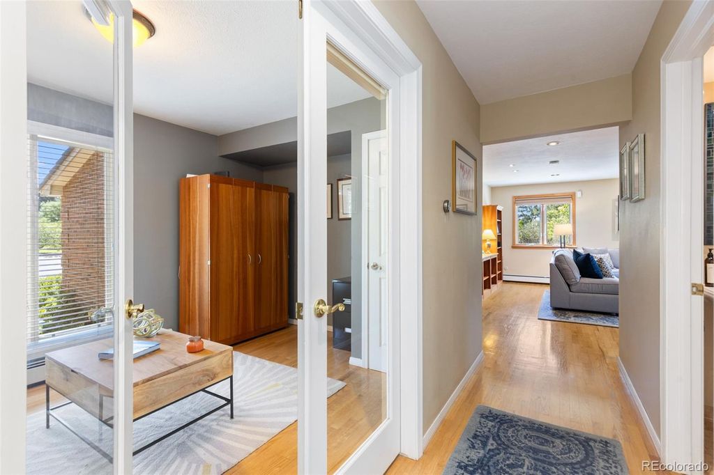 Image 19 of property listing at 9931 E Ida Place, Greenwood Village, CO 80111