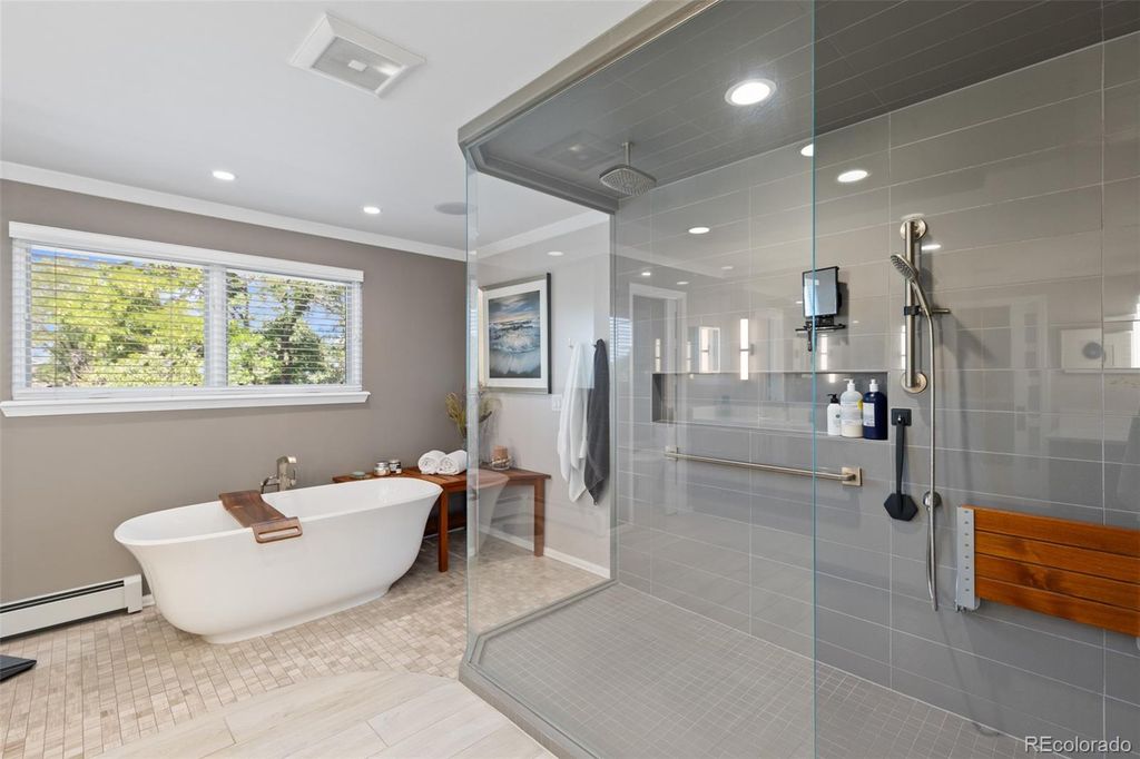 Image 26 of property listing at 9931 E Ida Place, Greenwood Village, CO 80111