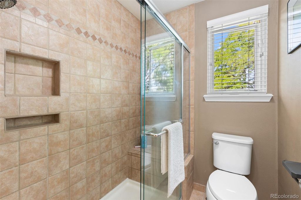 Image 34 of property listing at 9931 E Ida Place, Greenwood Village, CO 80111