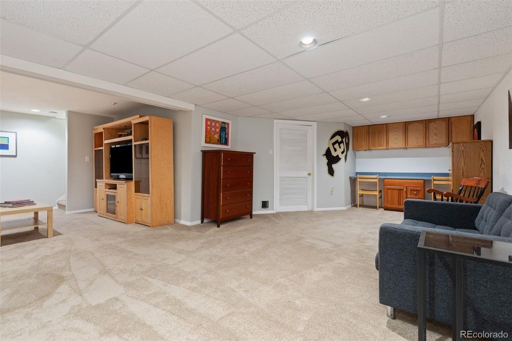 Image 36 of property listing at 9931 E Ida Place, Greenwood Village, CO 80111