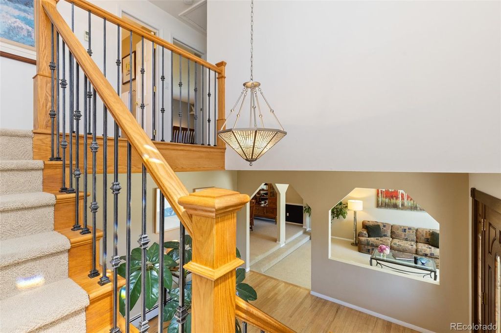 Image 4 of property listing at 9931 E Ida Place, Greenwood Village, CO 80111