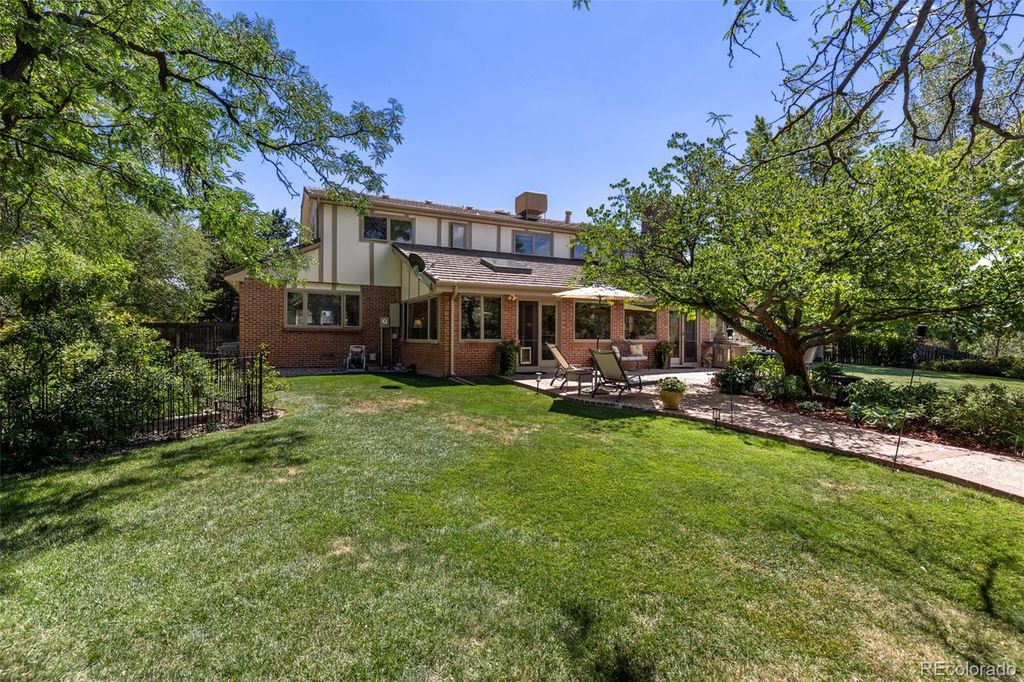 Image 45 of property listing at 9931 E Ida Place, Greenwood Village, CO 80111