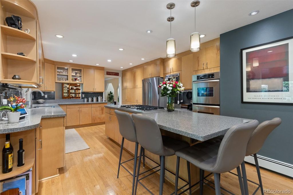 Image 9 of property listing at 9931 E Ida Place, Greenwood Village, CO 80111