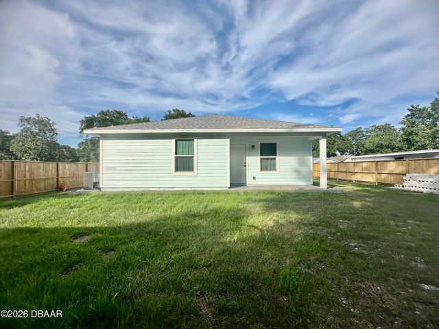 1598 Montgomery Avenue, Holly Hill, FL 32117
