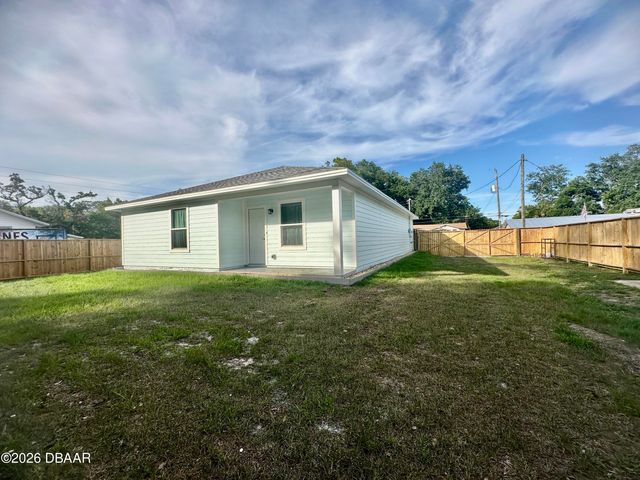 1598 Montgomery Avenue, Holly Hill, FL 32117