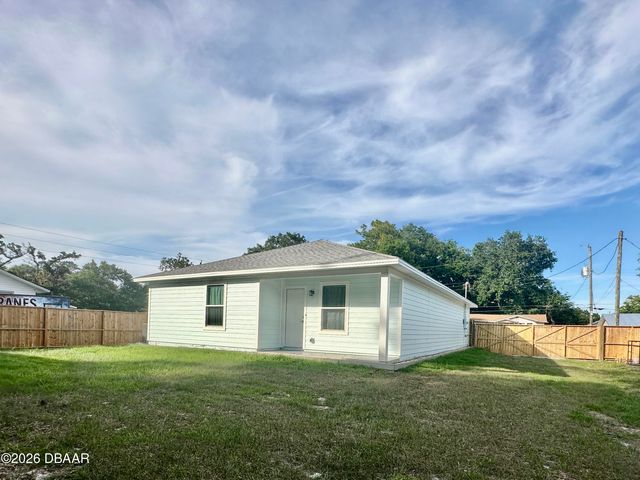 1598 Montgomery Avenue, Holly Hill, FL 32117