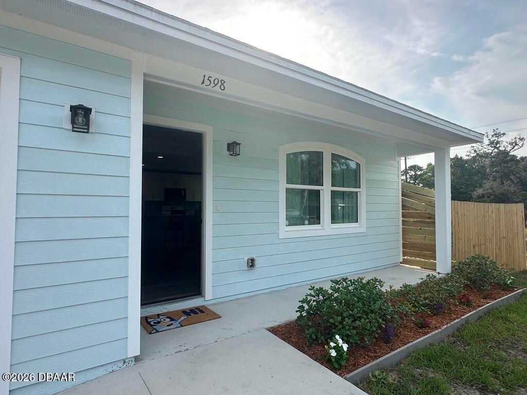 1598 Montgomery Avenue, Holly Hill, FL 32117