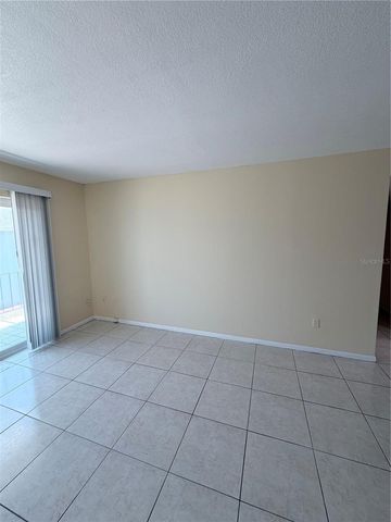 925 W OAK RIDGE ROAD 925C, Orlando, FL 32809