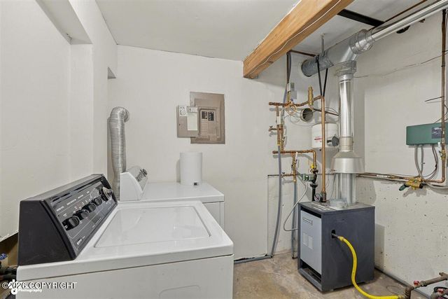 4256 Ross Court, Anchorage, AK 99508