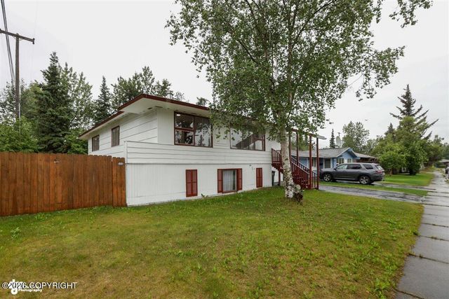 4256 Ross Court, Anchorage, AK 99508