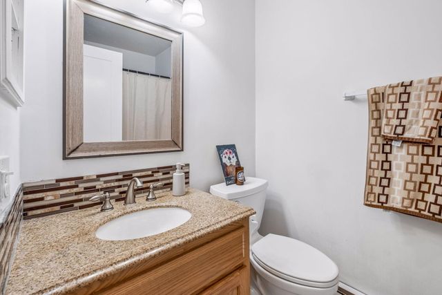 1331 W 82nd Street A, Bloomington, MN 55420