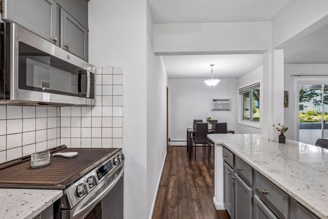 1331 W 82nd Street A, Bloomington, MN 55420