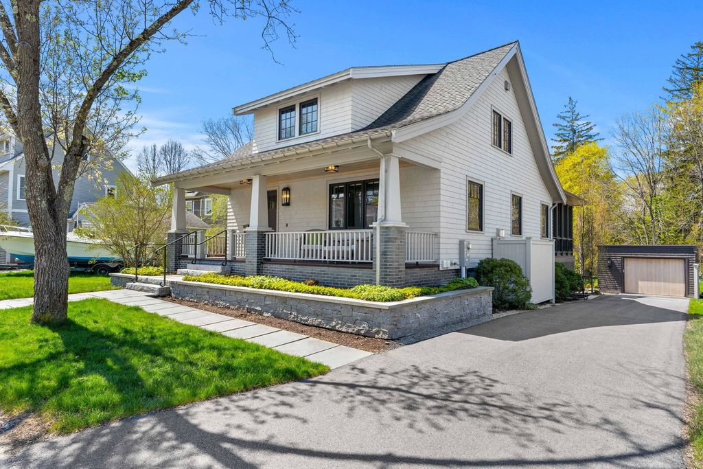 226 park Street, Portsmouth, NH 03801