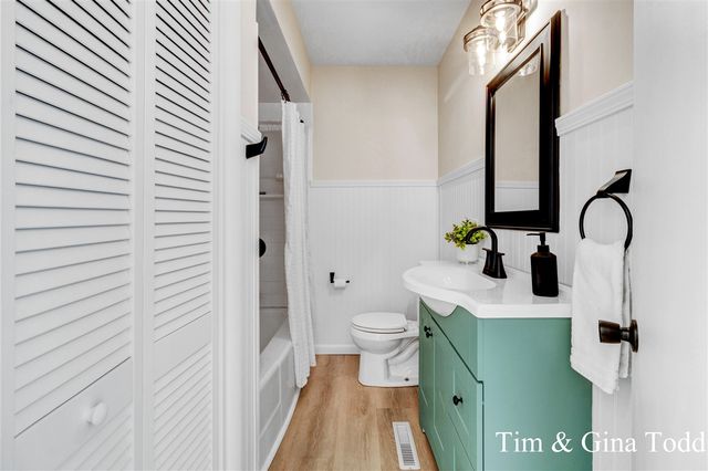 568 Greenfield Street, Coopersville, MI 49404