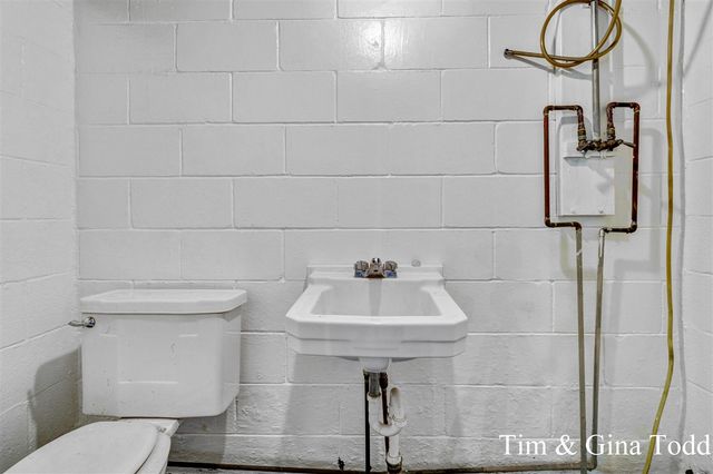 568 Greenfield Street, Coopersville, MI 49404