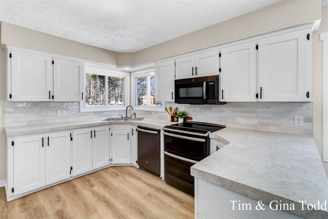 568 Greenfield Street, Coopersville, MI 49404