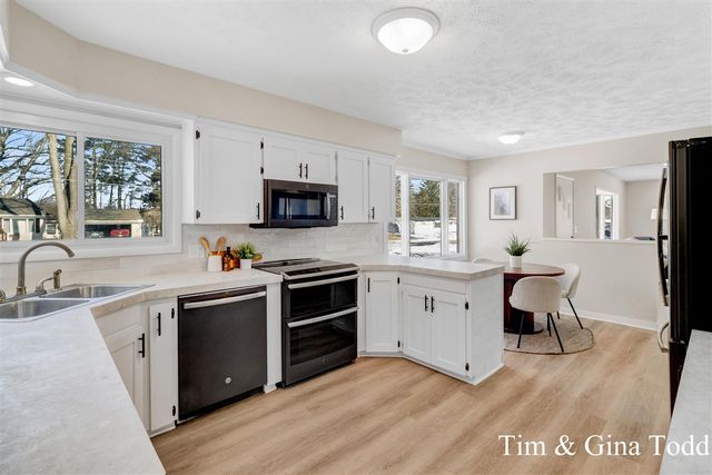 568 Greenfield Street, Coopersville, MI 49404