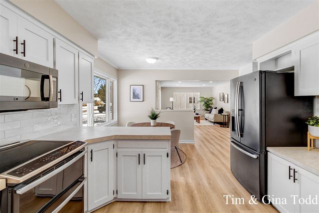 568 Greenfield Street, Coopersville, MI 49404