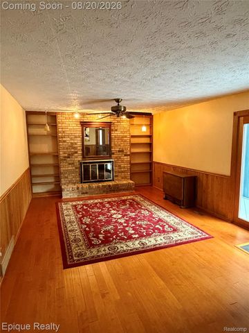 8484 Wesley Drive, Flushing Charter Township, MI 48433