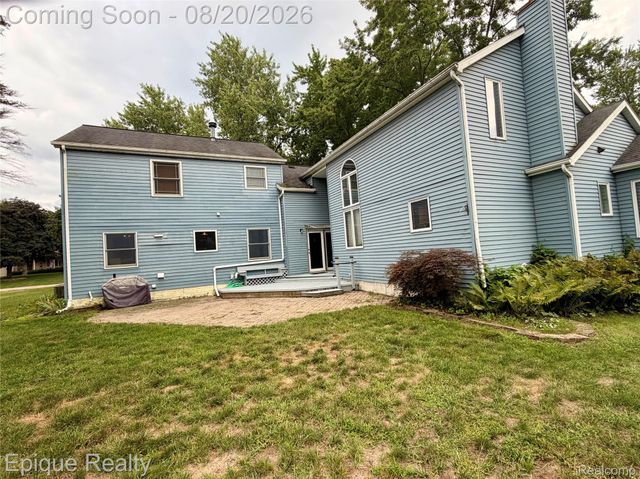 8484 Wesley Drive, Flushing Charter Township, MI 48433