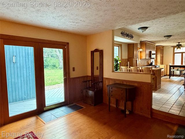 8484 Wesley Drive, Flushing Charter Township, MI 48433