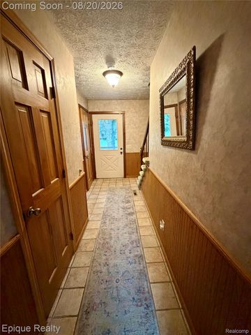 8484 Wesley Drive, Flushing Charter Township, MI 48433