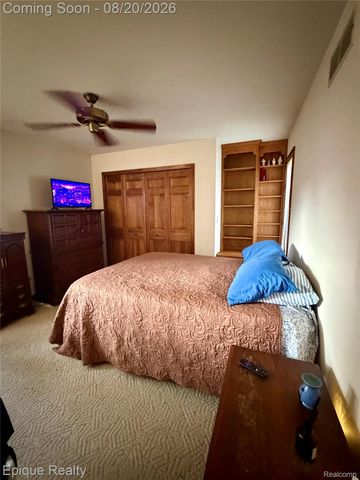 8484 Wesley Drive, Flushing Charter Township, MI 48433