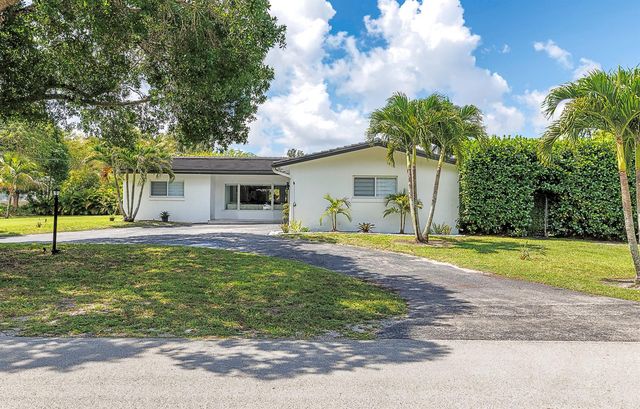 11821 NW 6th Court, Plantation, FL 33325